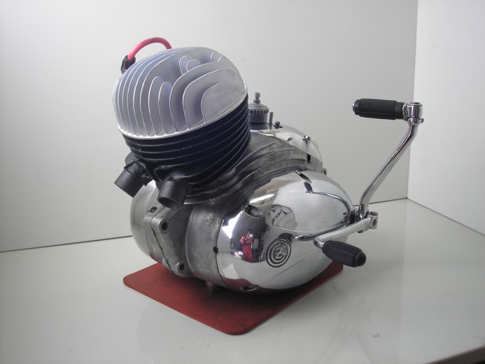 motor CZ125C (11)